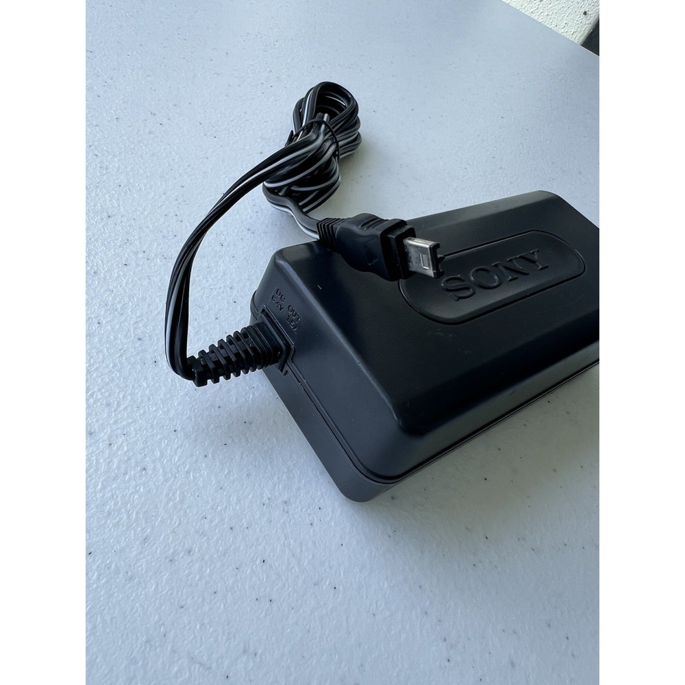 Sony AC-L10B Camcorder Video Camera Mains Charger Adapter 8.4V Handycam - Picture 5 of 7